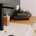L'arco Living 1 דירה *